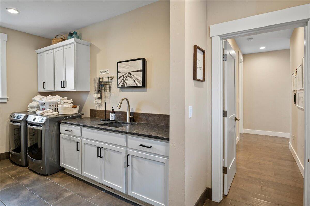 400 NW 89th Street