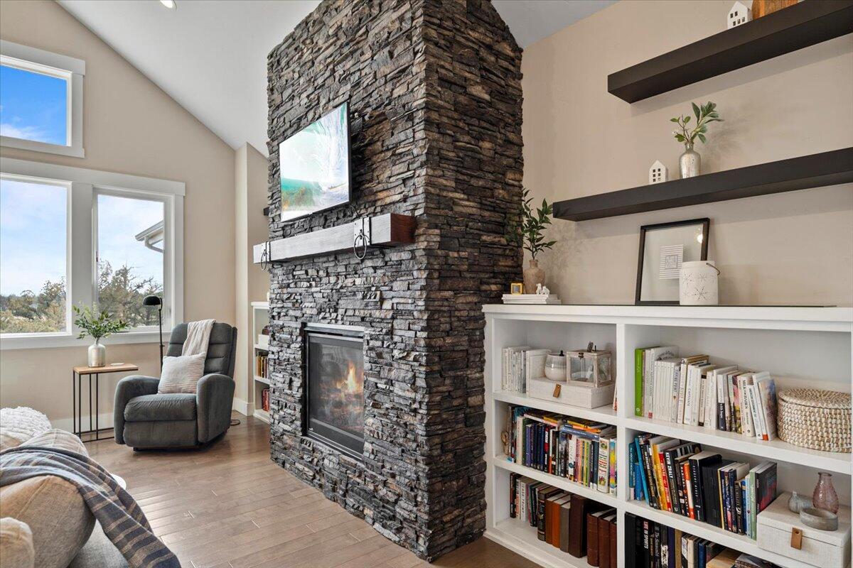 400 NW 89th Street
