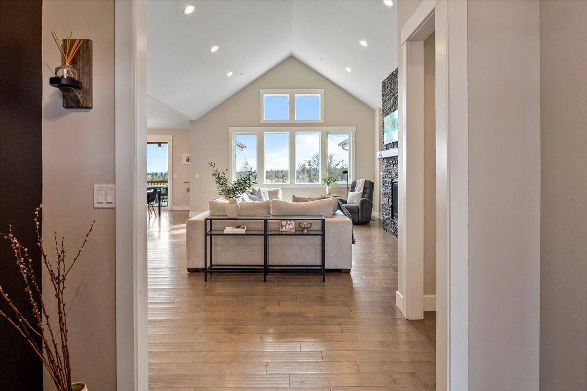 400 NW 89th Street