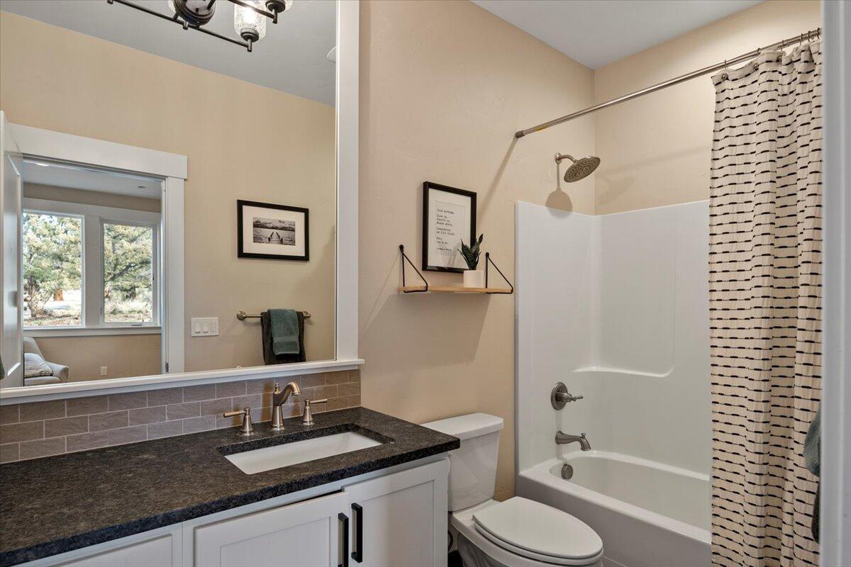 400 NW 89th Street