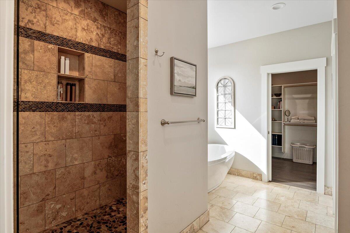 400 NW 89th Street