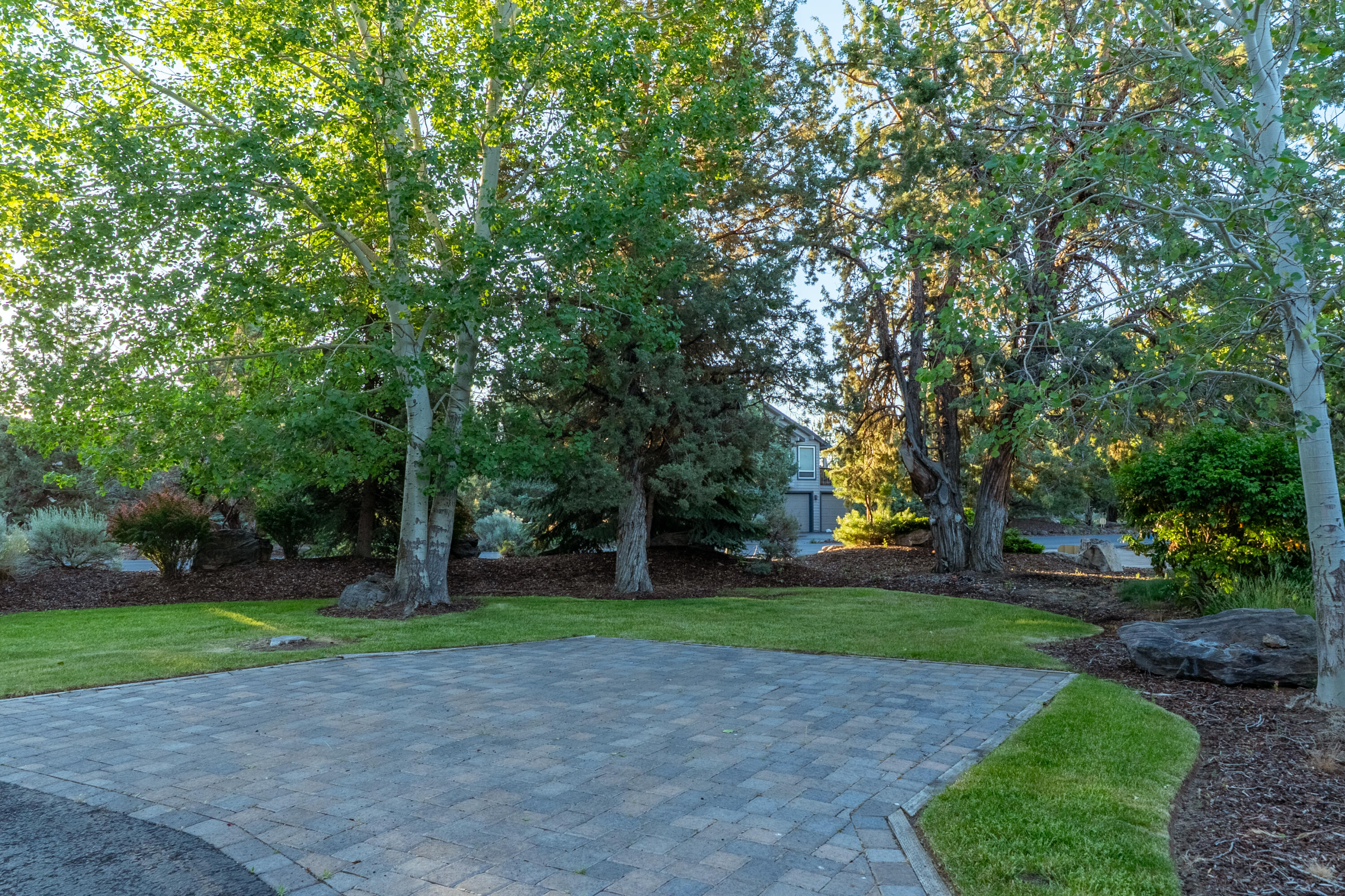 2103 Condor Court