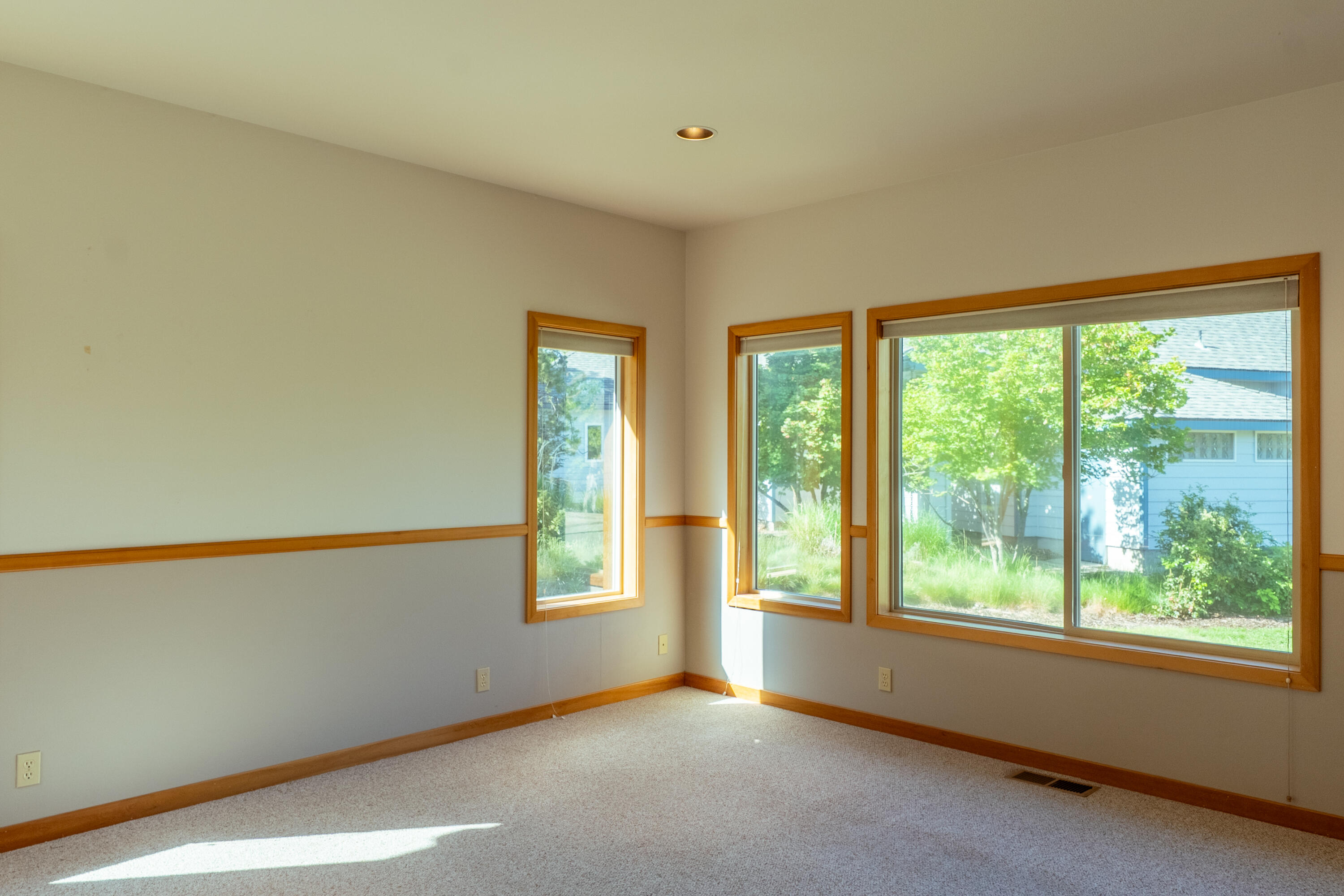 2103 Condor Court