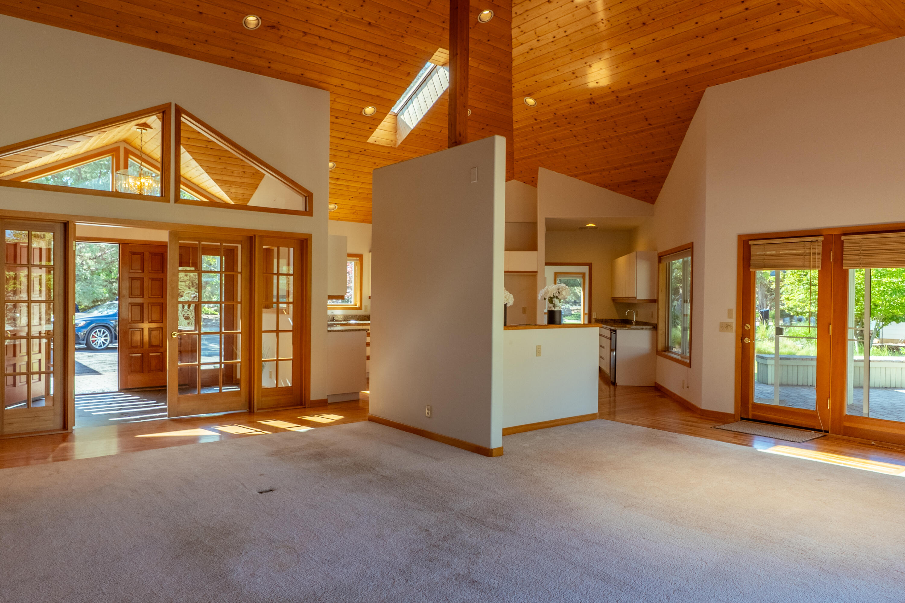 2103 Condor Court