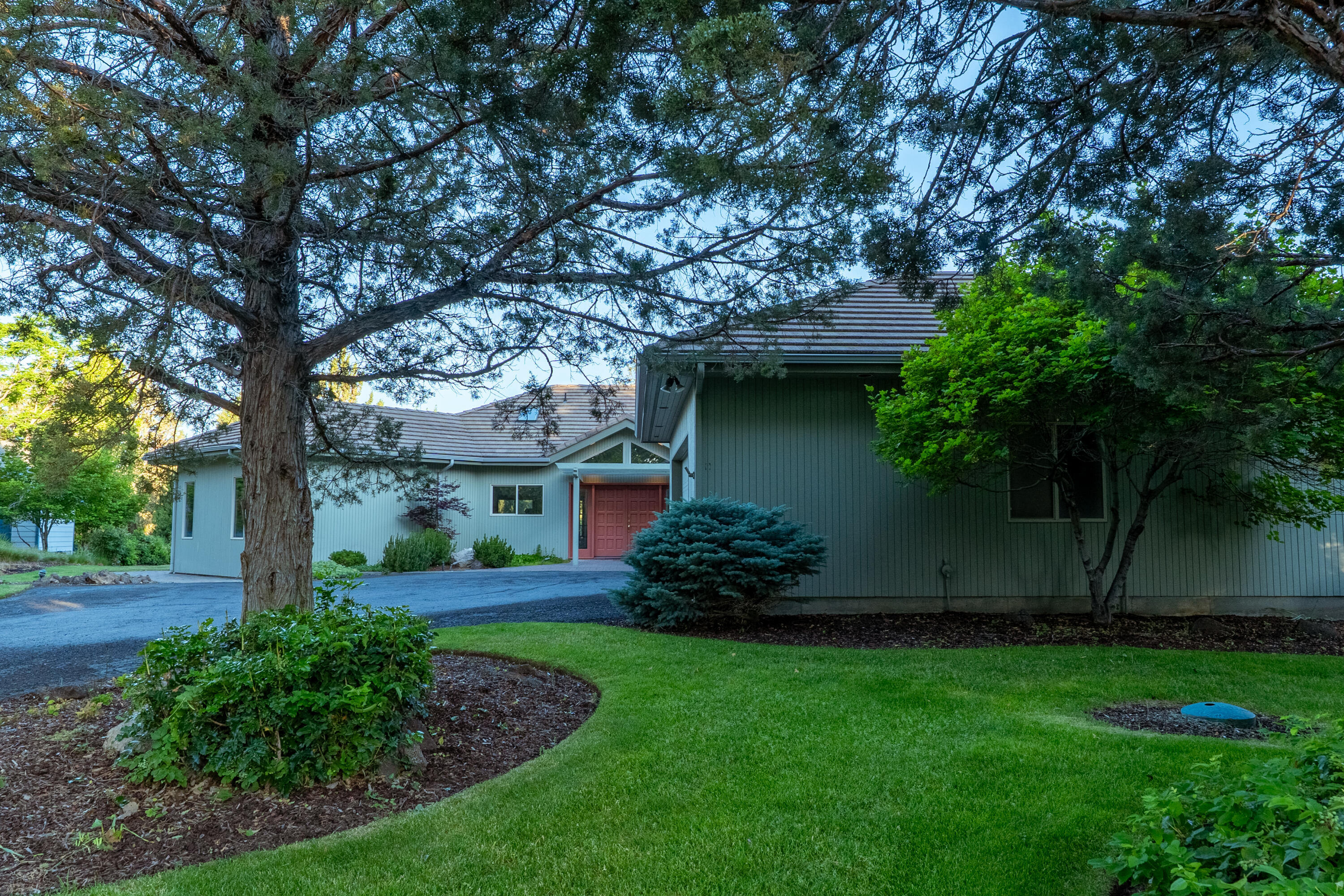 2103 Condor Court