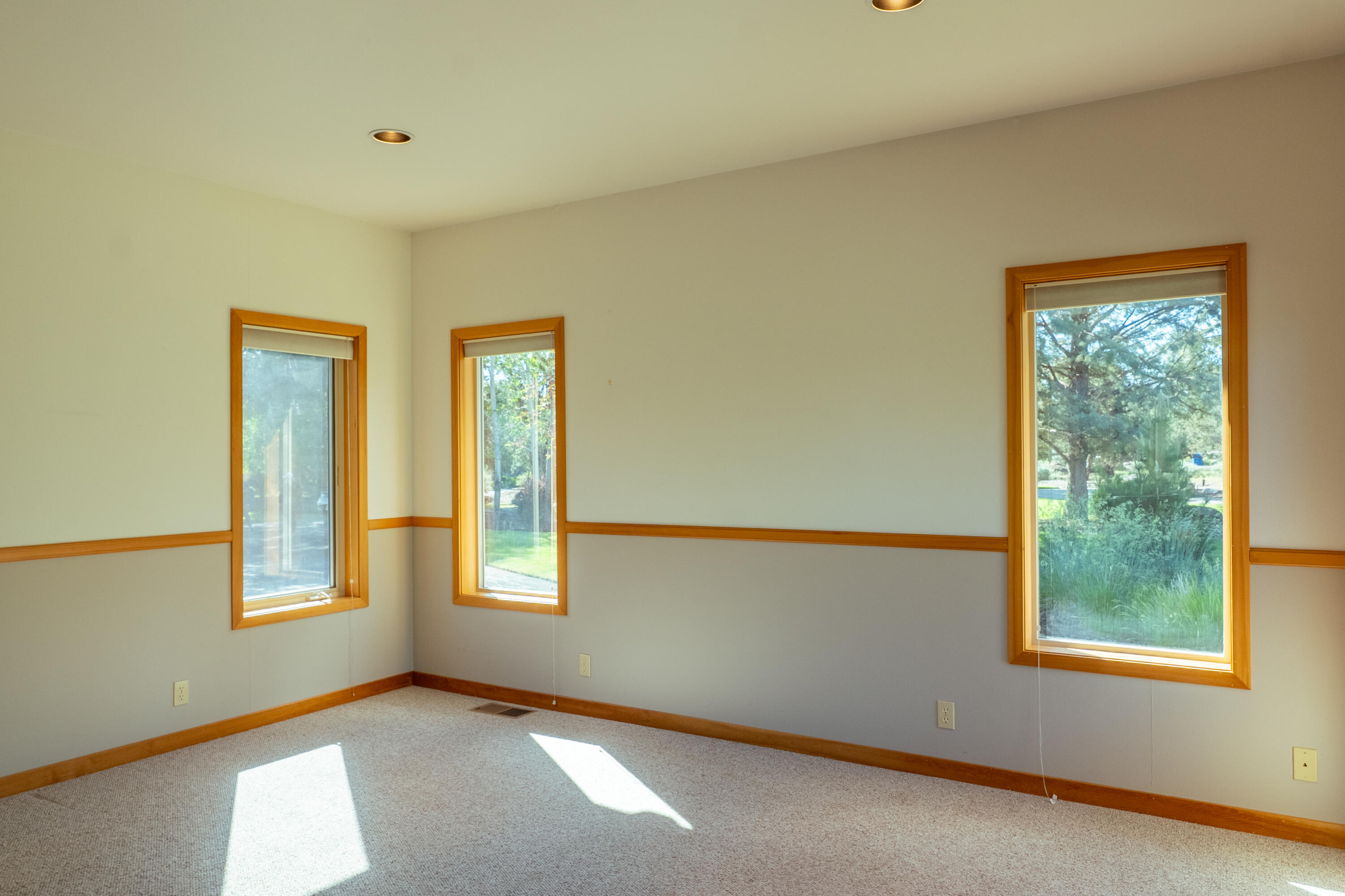2103 Condor Court