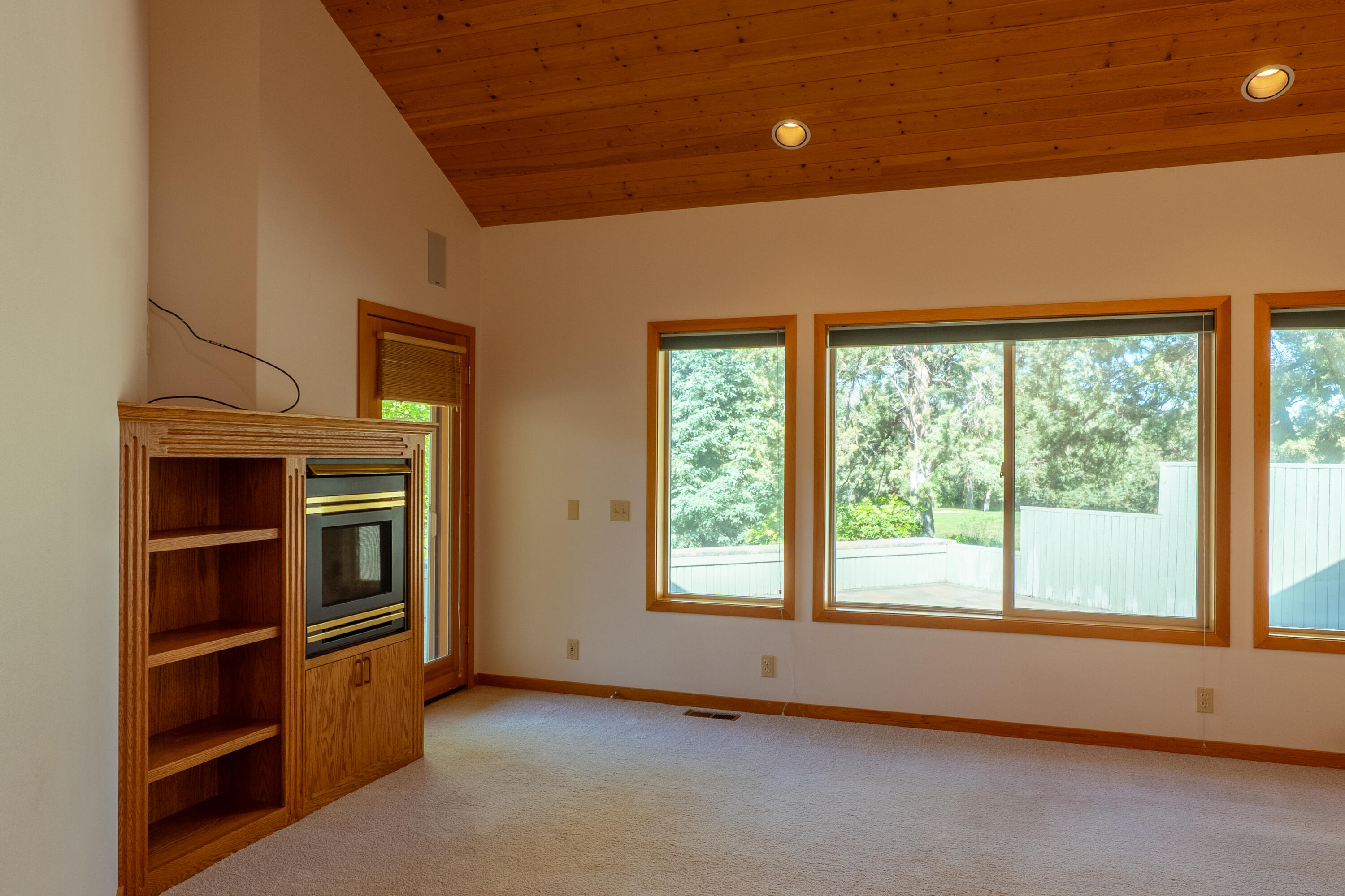 2103 Condor Court