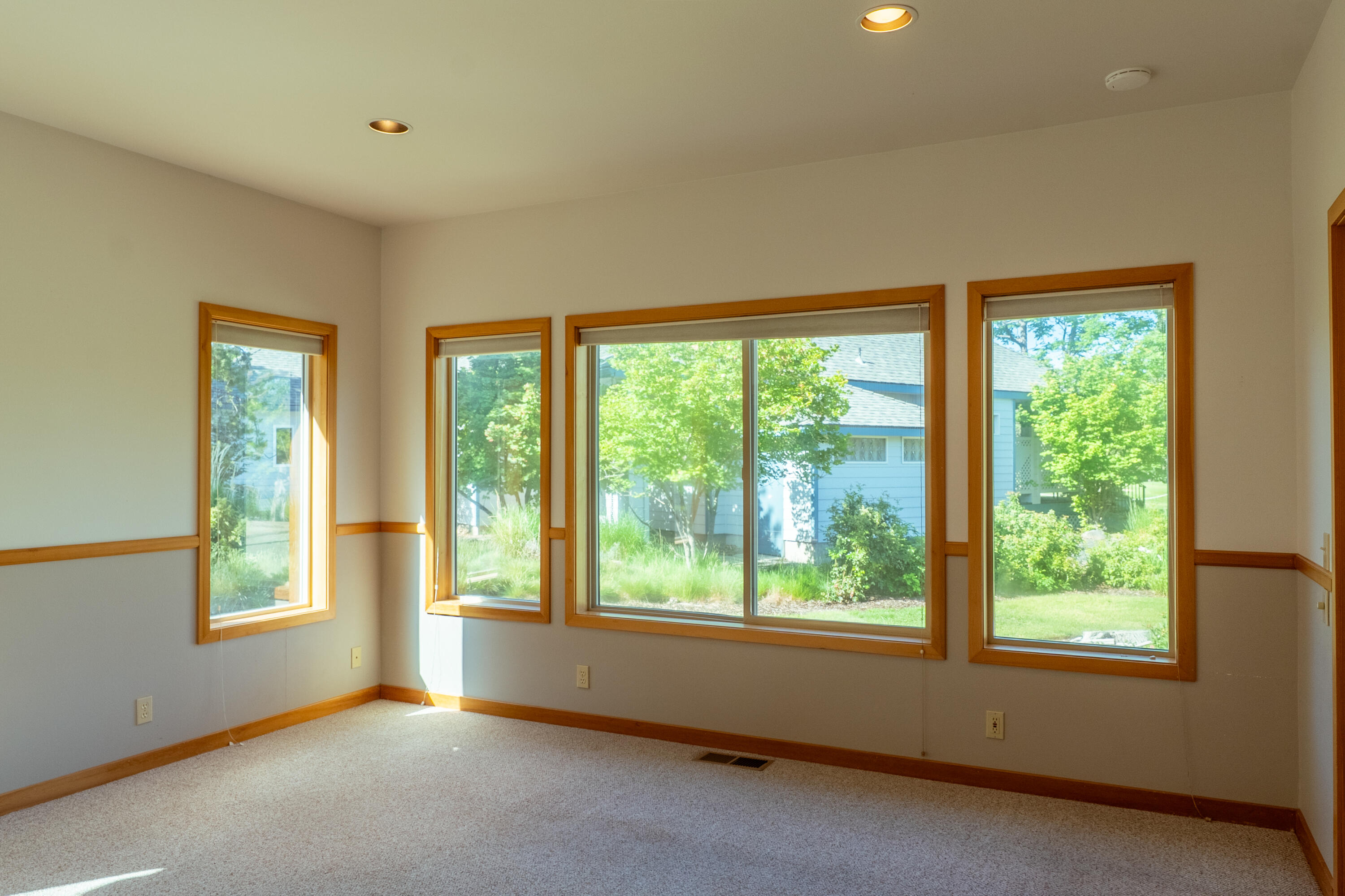 2103 Condor Court