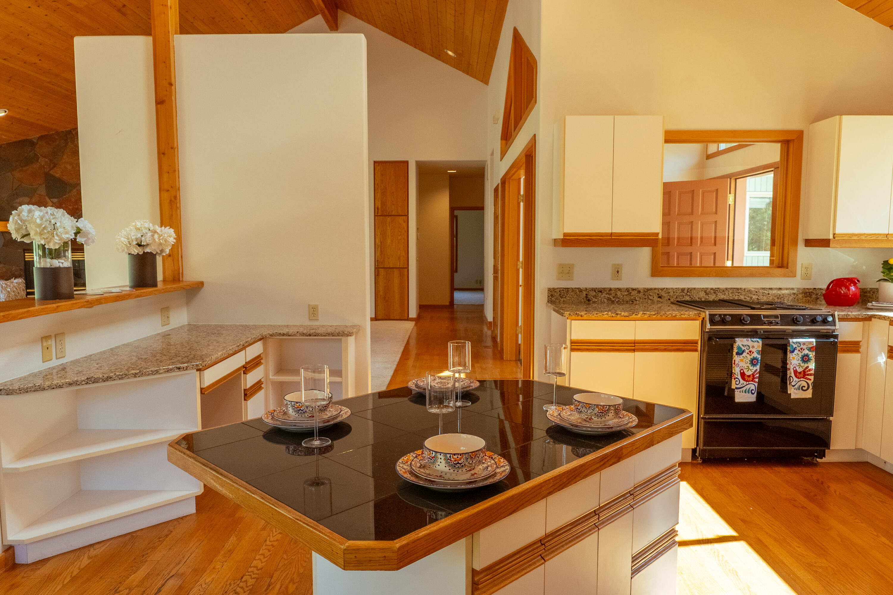 2103 Condor Court