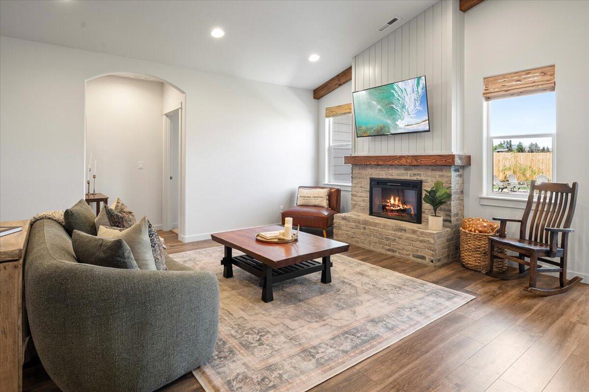 3562 NW 9th Court