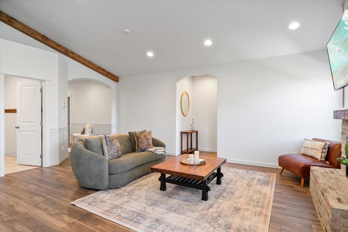 3562 NW 9th Court