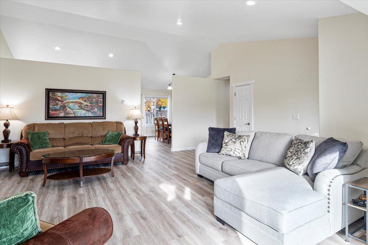 2223 NW Jackpine Court