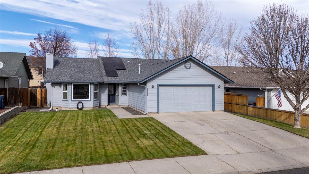 2223 NW Jackpine Court