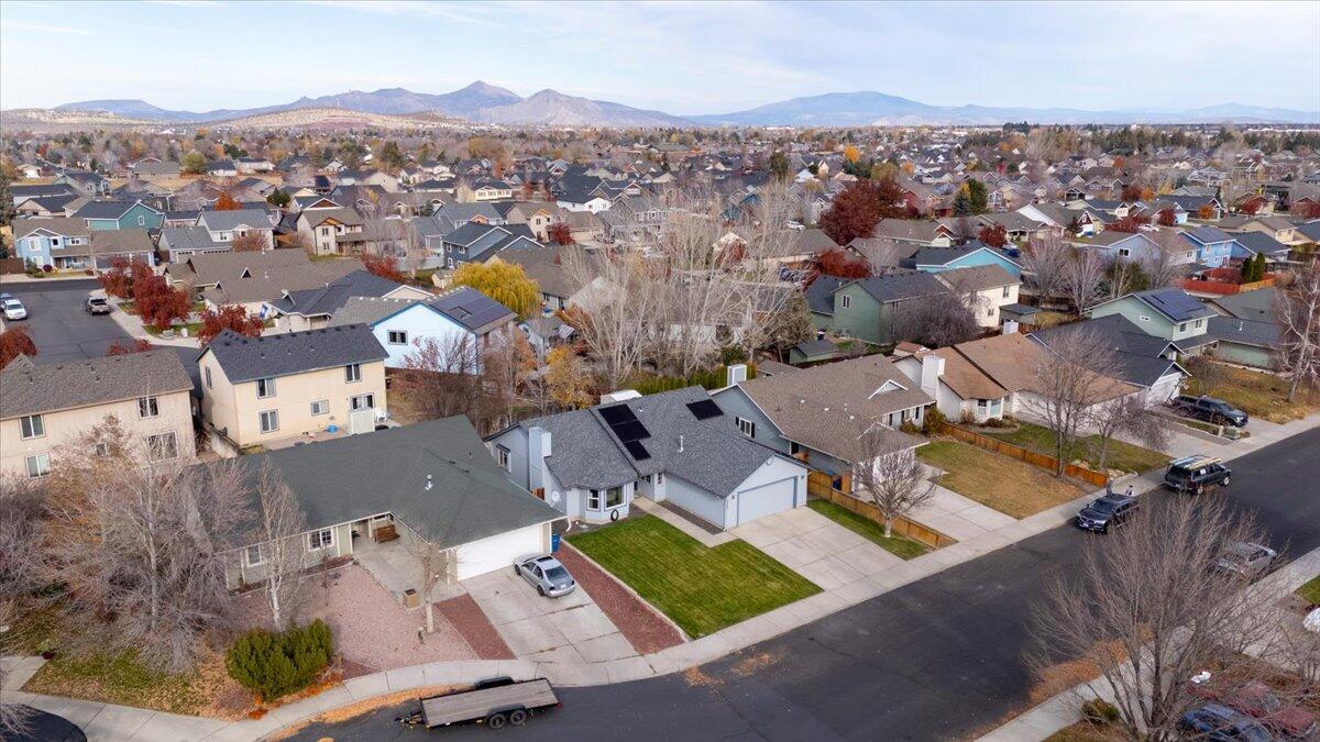 2223 NW Jackpine Court