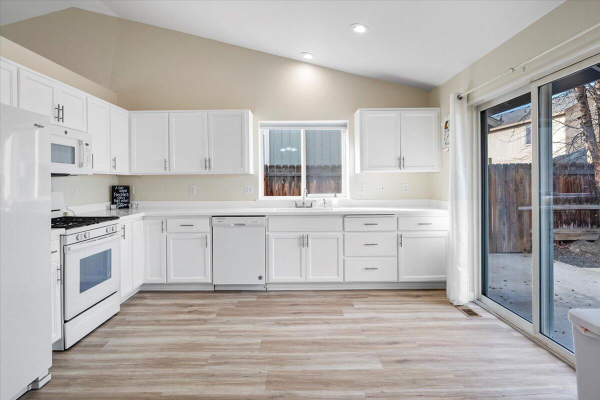2223 NW Jackpine Court