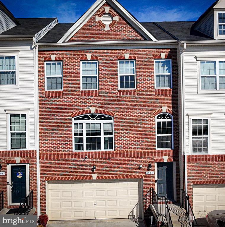 8507 CROOKED TREE LANE