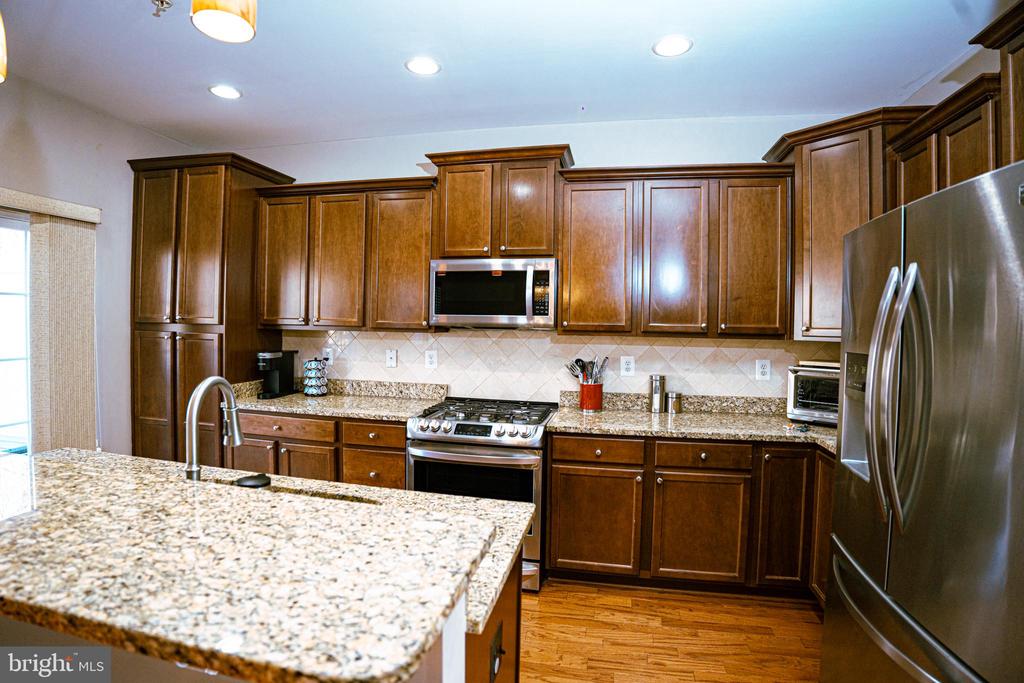 8507 CROOKED TREE LANE