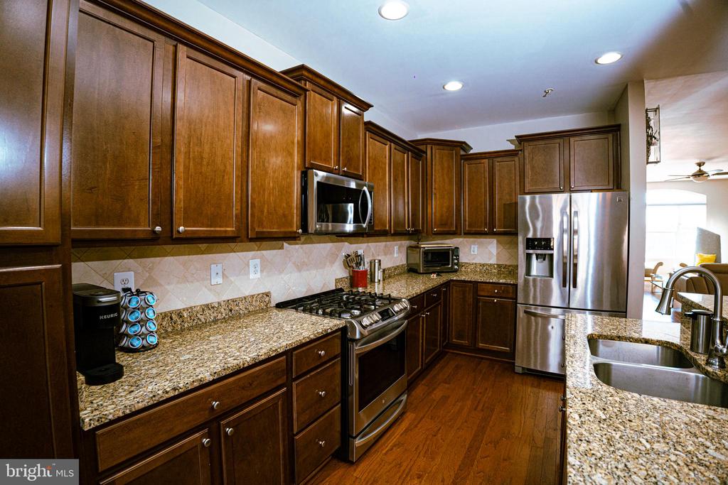 8507 CROOKED TREE LANE