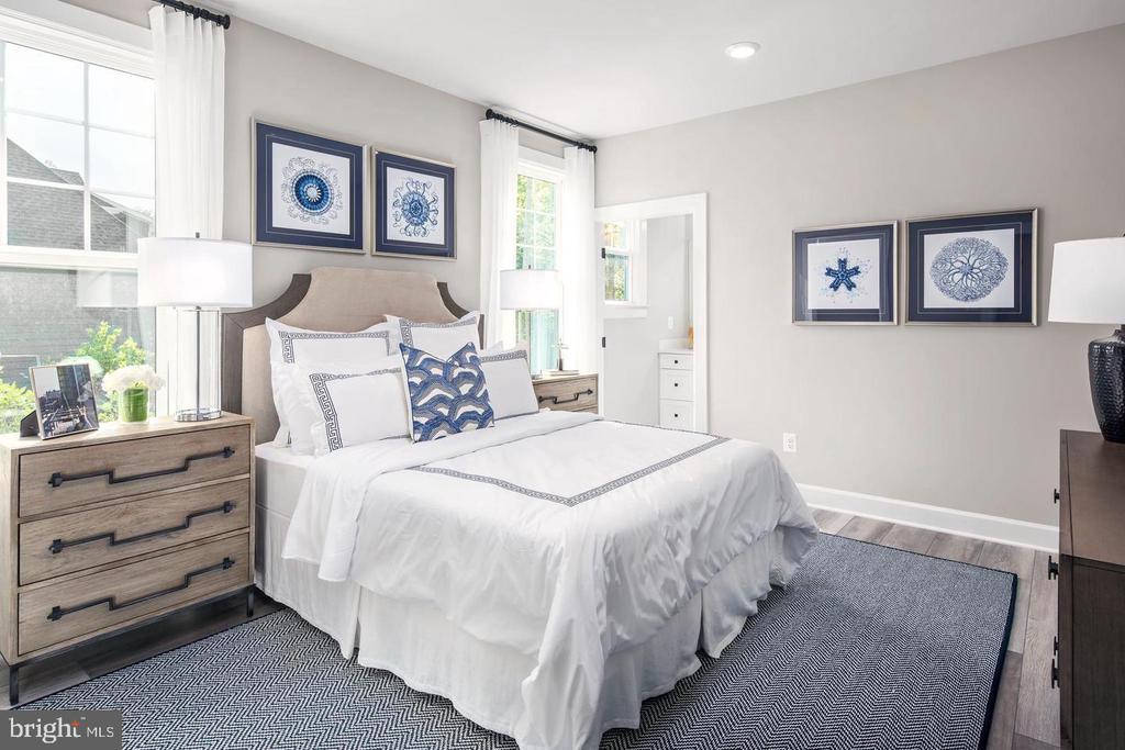 1523 TWIN LEAF LANE
