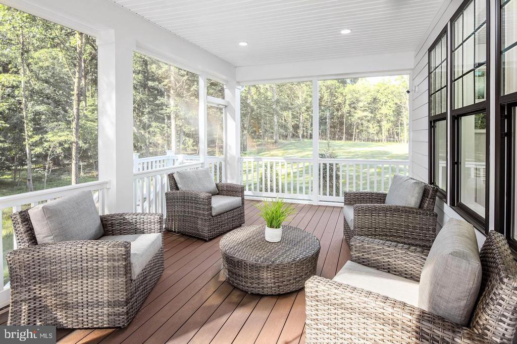 1523 TWIN LEAF LANE