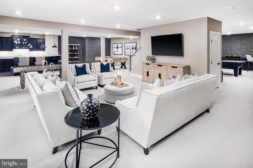 1523 TWIN LEAF LANE