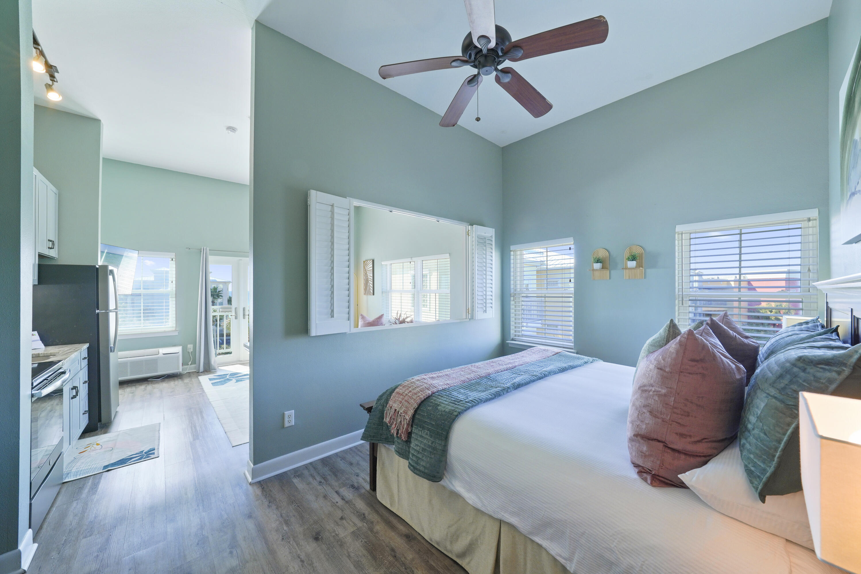 37 Town Center Loop UNIT 418