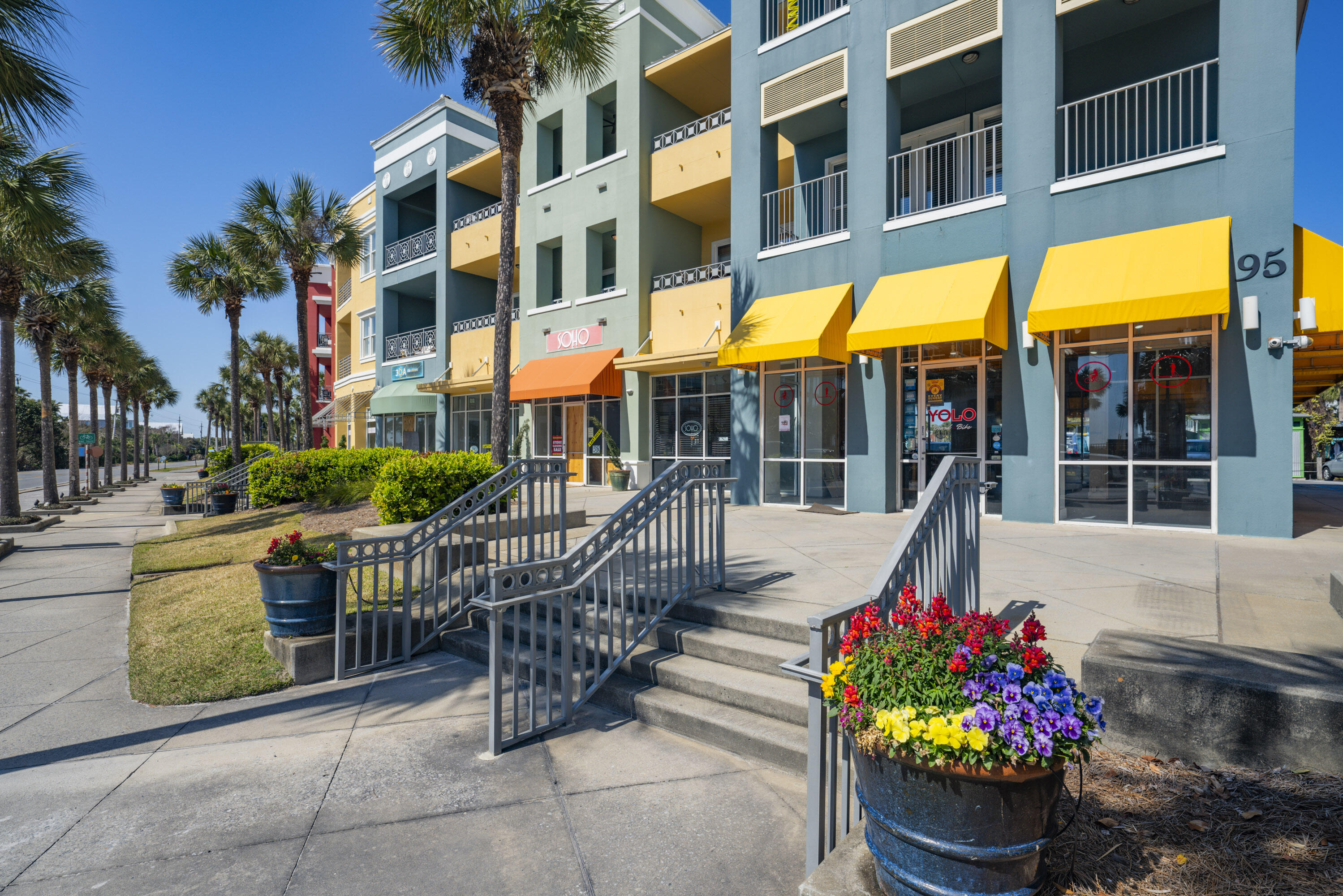 37 Town Center Loop UNIT 418