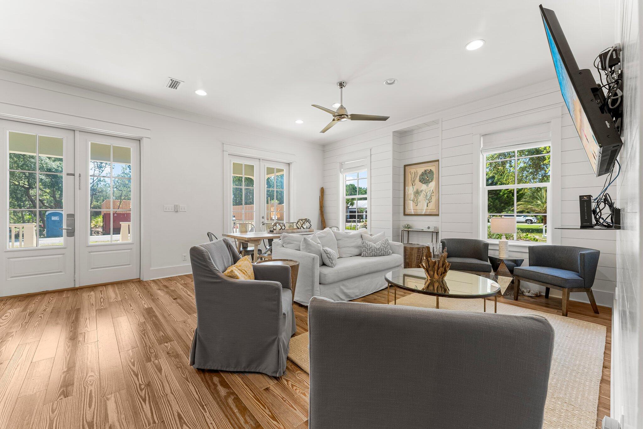 515 Seacrest Drive