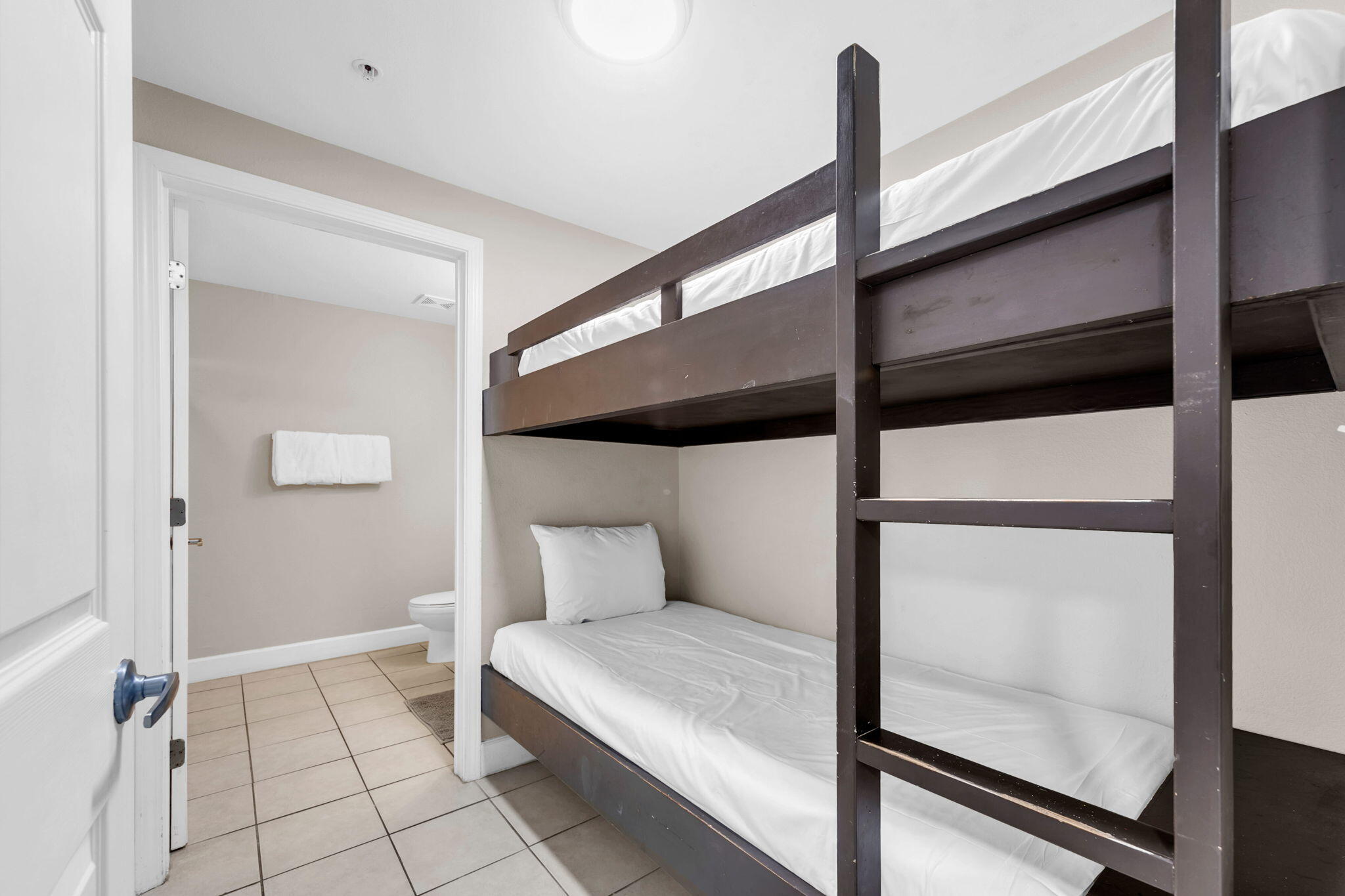 16819 Front Beach Road, UNIT 913