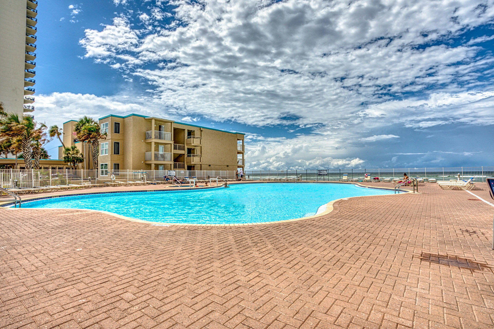 16819 Front Beach Road, UNIT 913