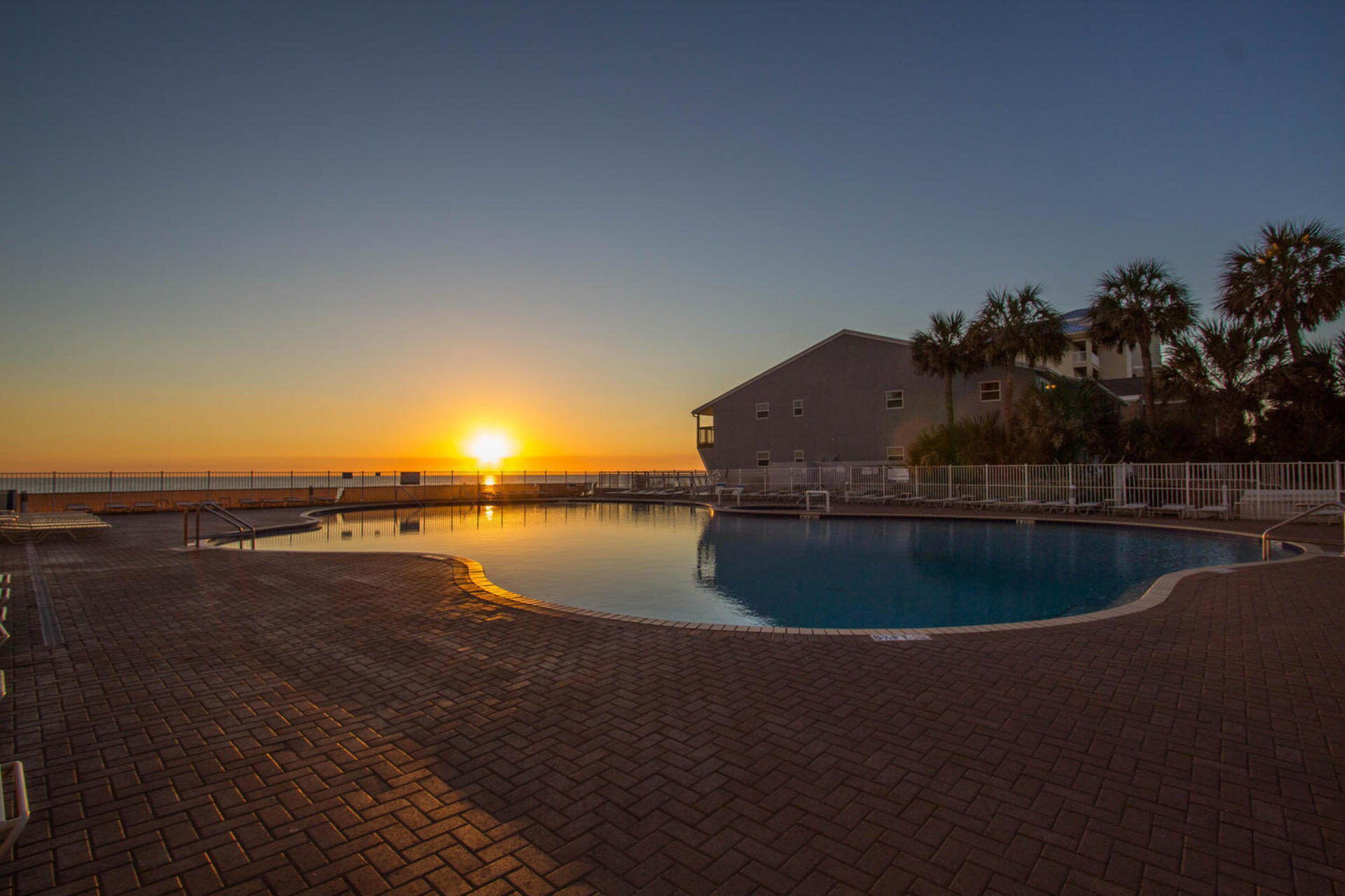 16819 Front Beach Road, UNIT 913