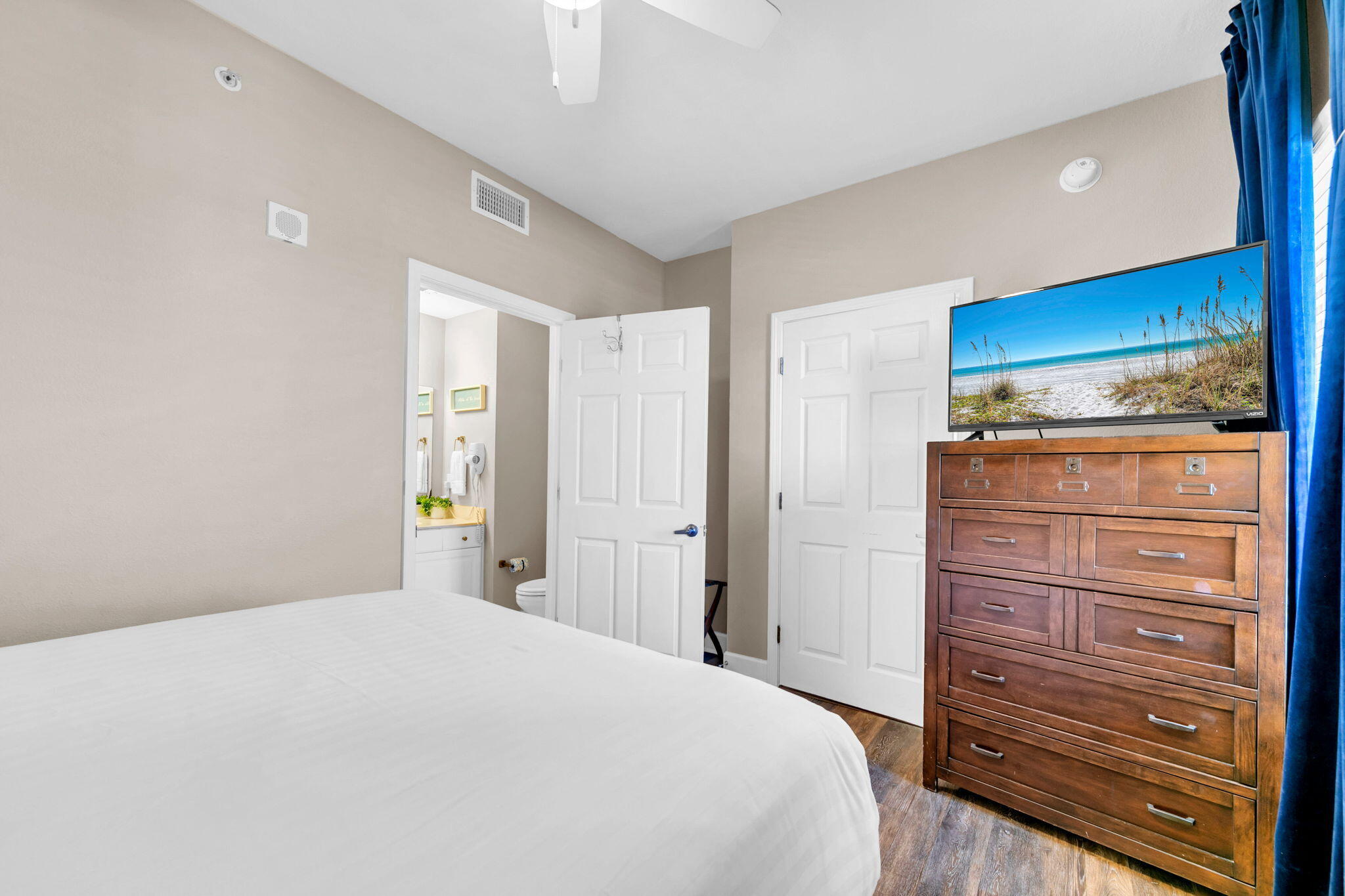 16819 Front Beach Road, UNIT 913