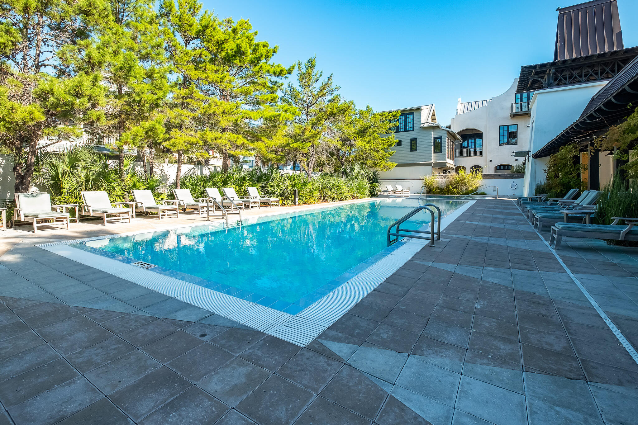 27 St. Augustine Street 6201