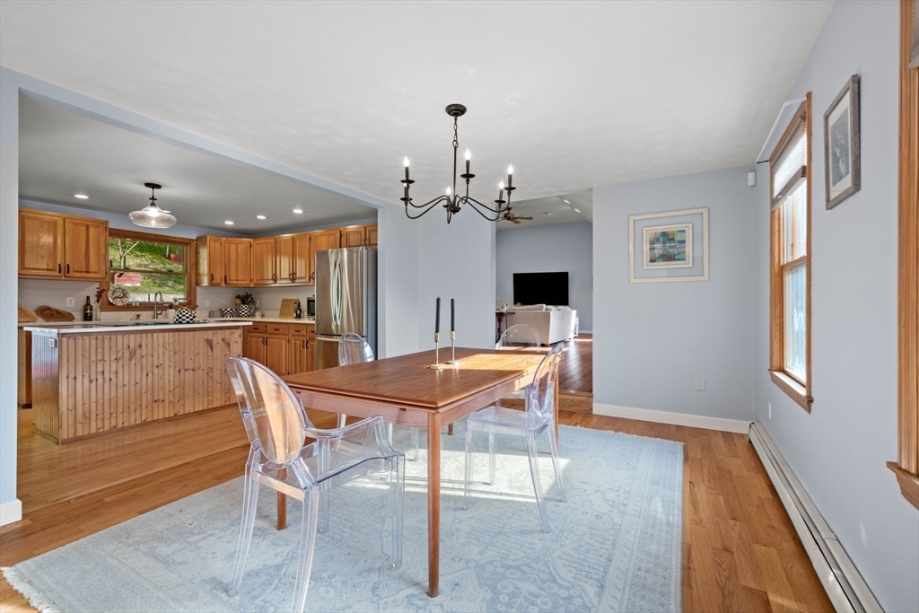 11 Tuxbury Lane