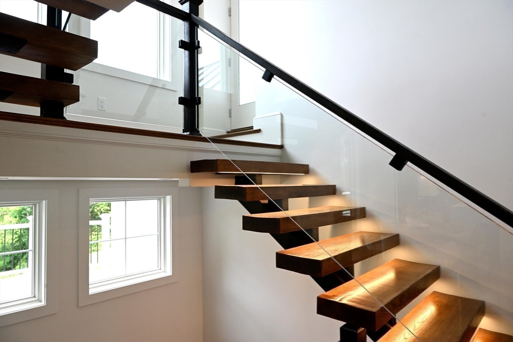 19 Conant Road