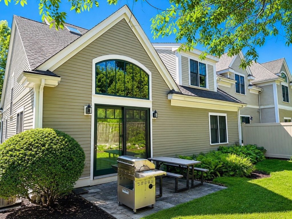 17 Courtyard Place # 17