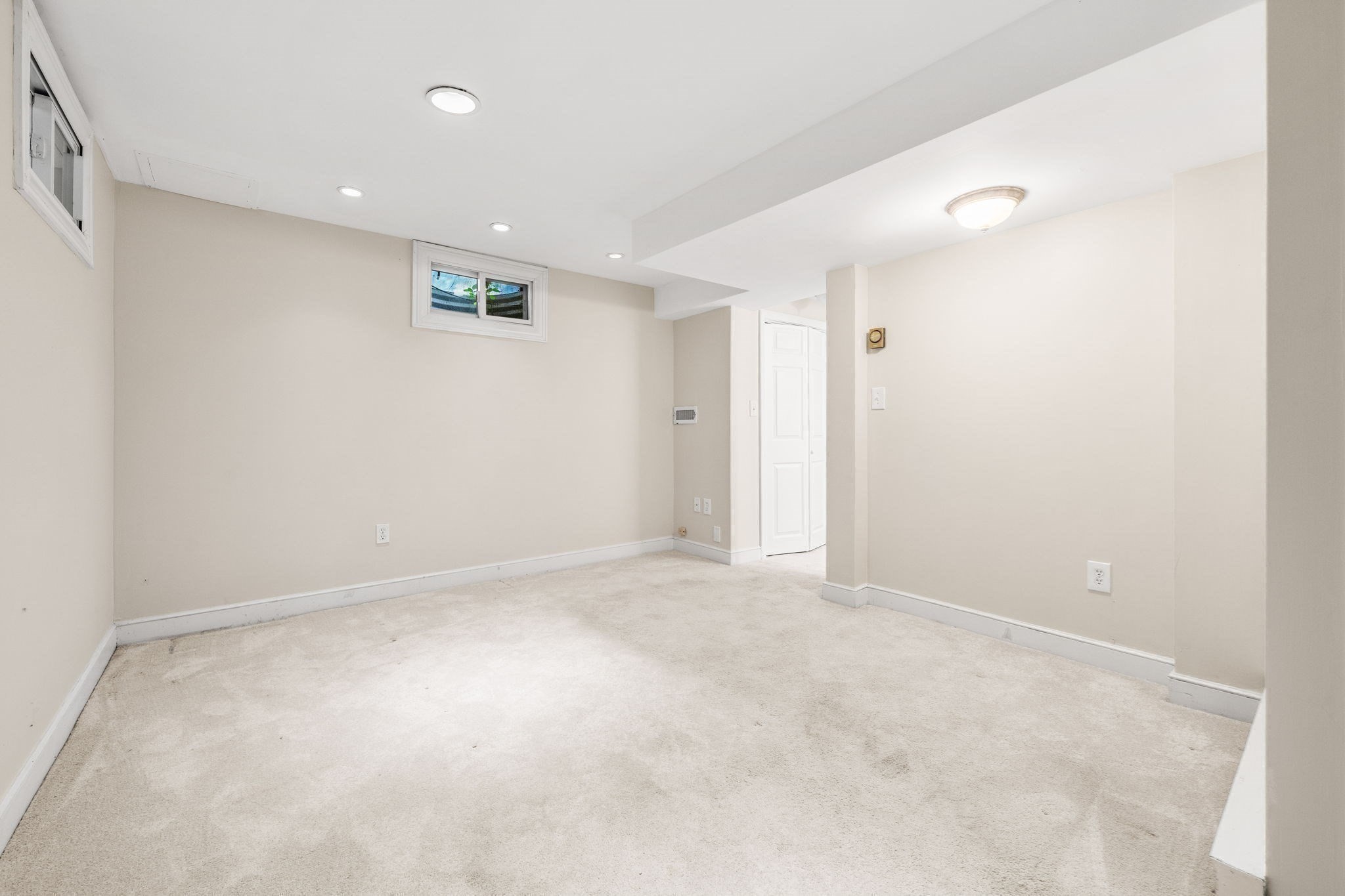1015 Massachusetts Ave # 1015