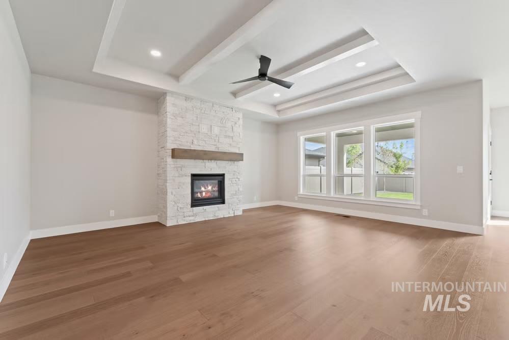 2084 N Hurtsville Ave.