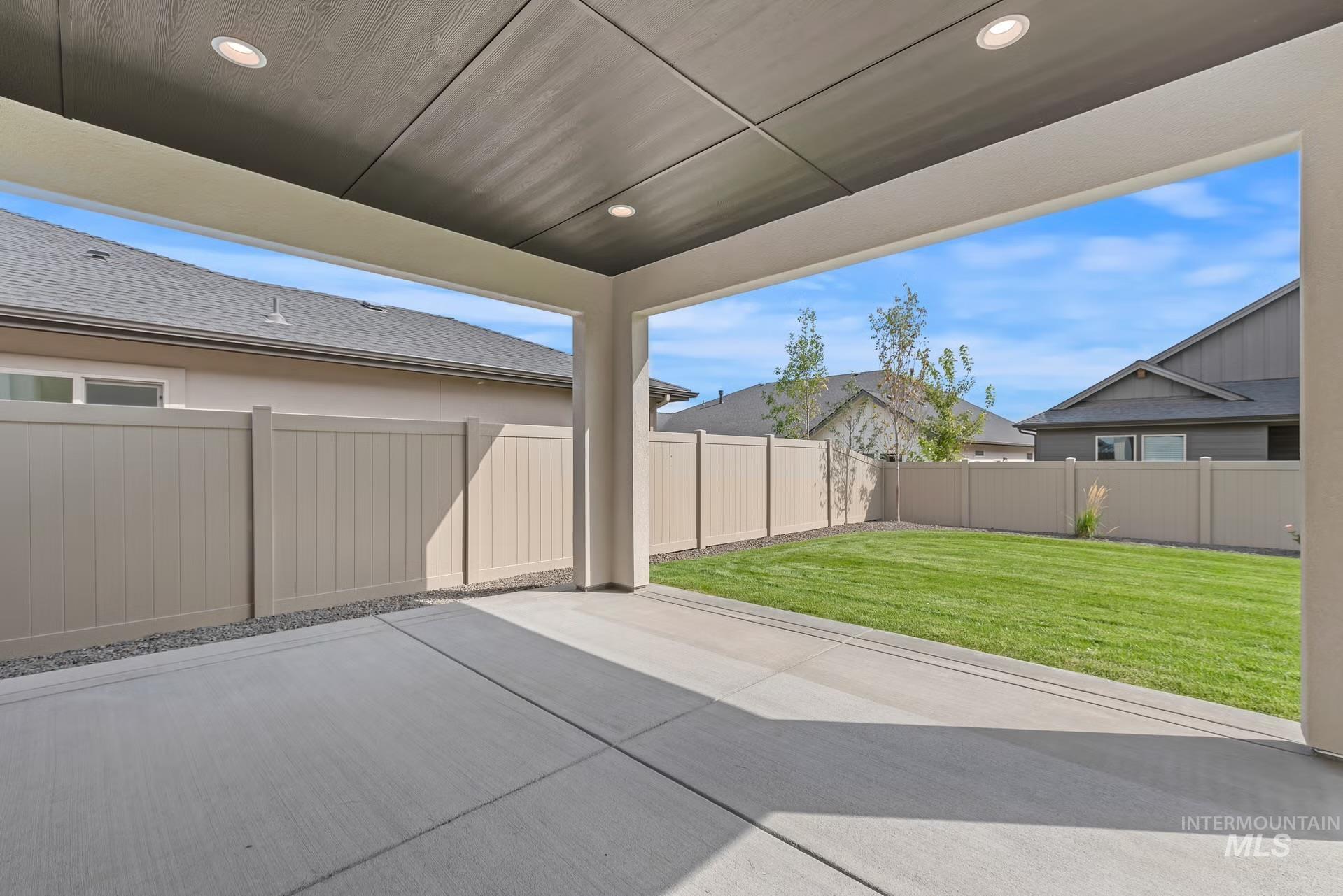 2084 N Hurtsville Ave.
