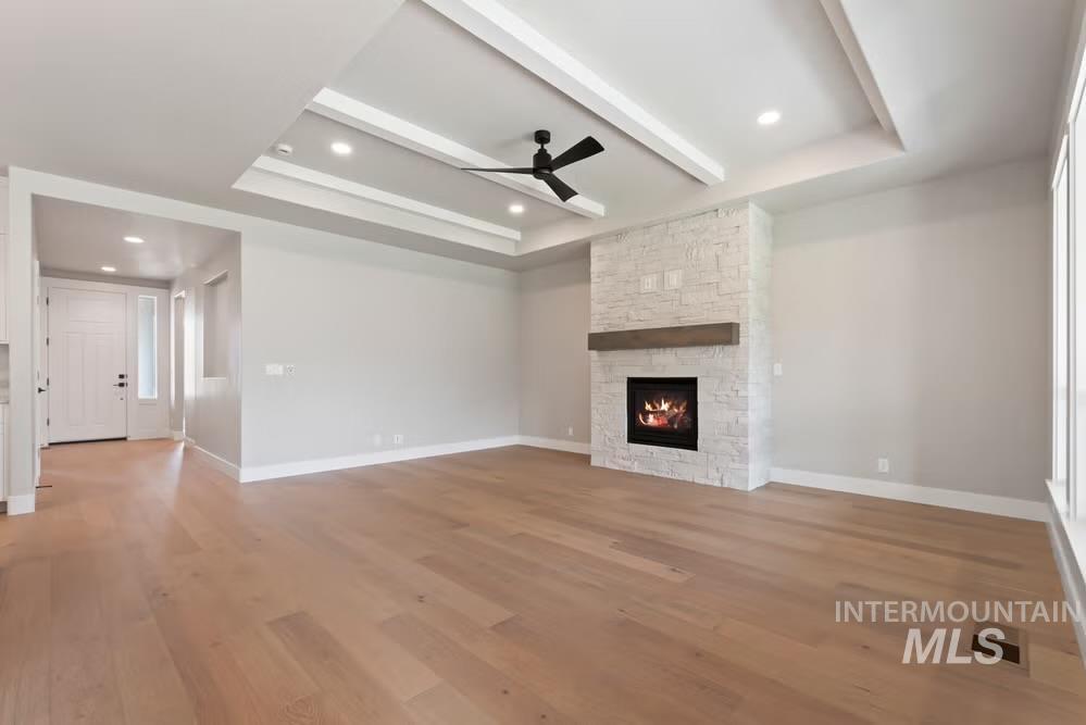 2084 N Hurtsville Ave.