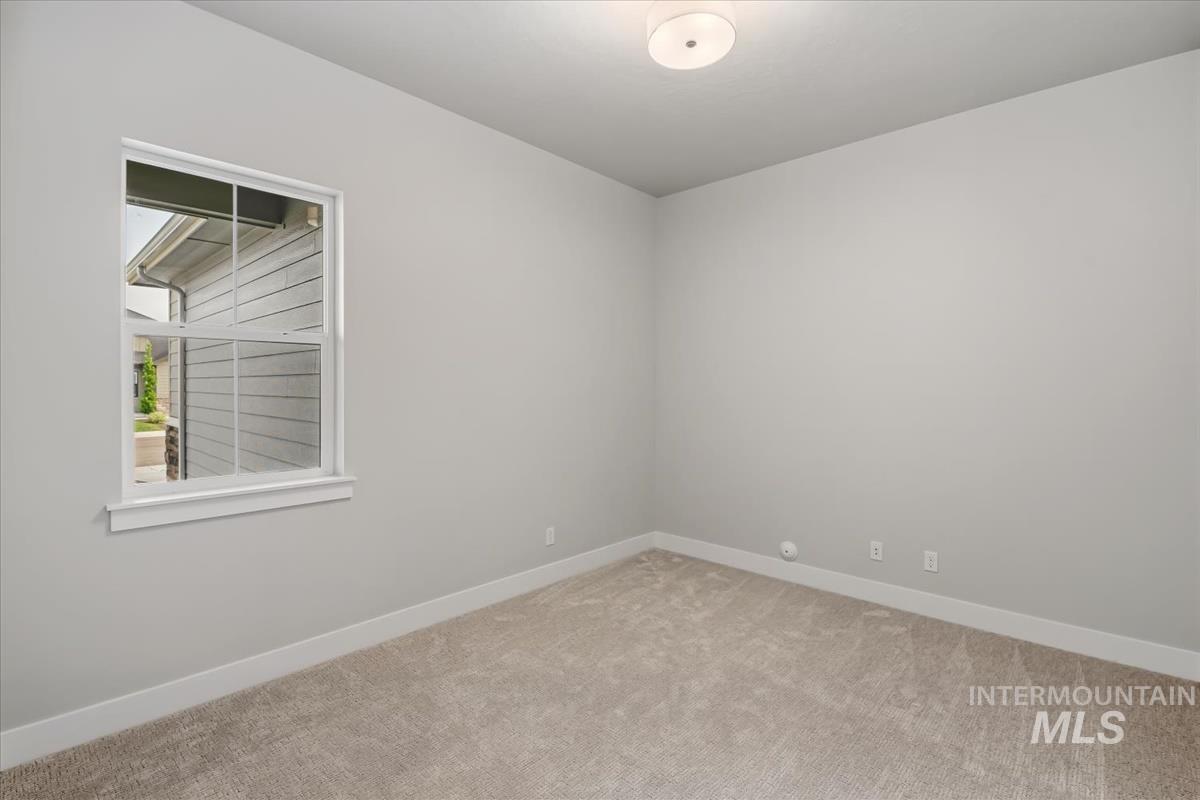 2147 E Blakehurst Ave.