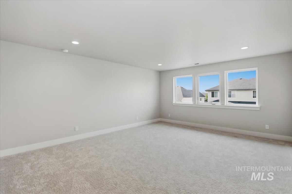 2147 E Blakehurst Ave.