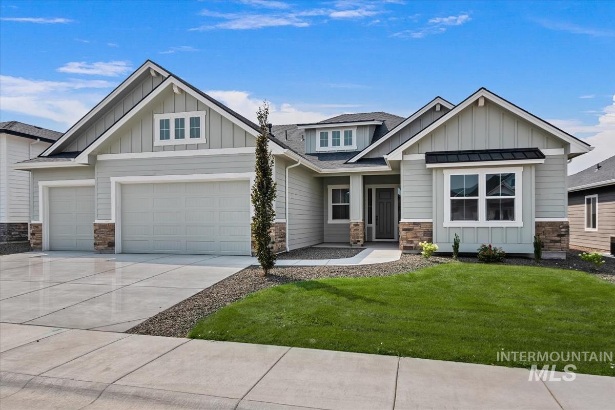 2147 E Blakehurst Ave.