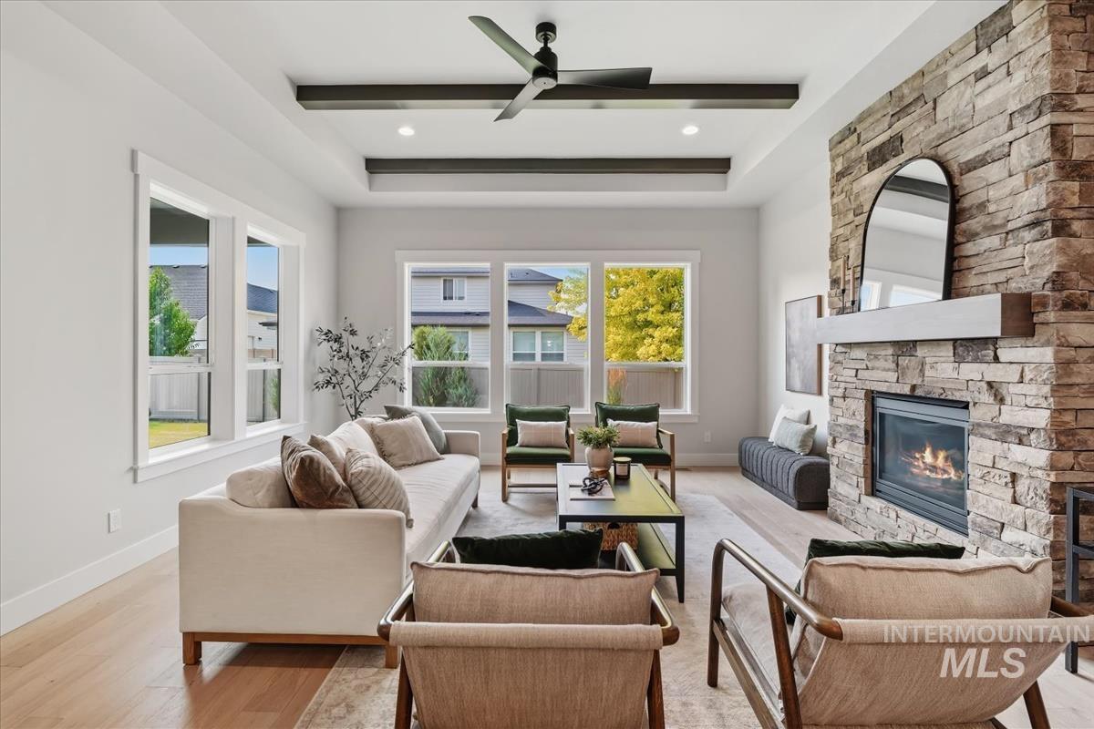 2147 E Blakehurst Ave.
