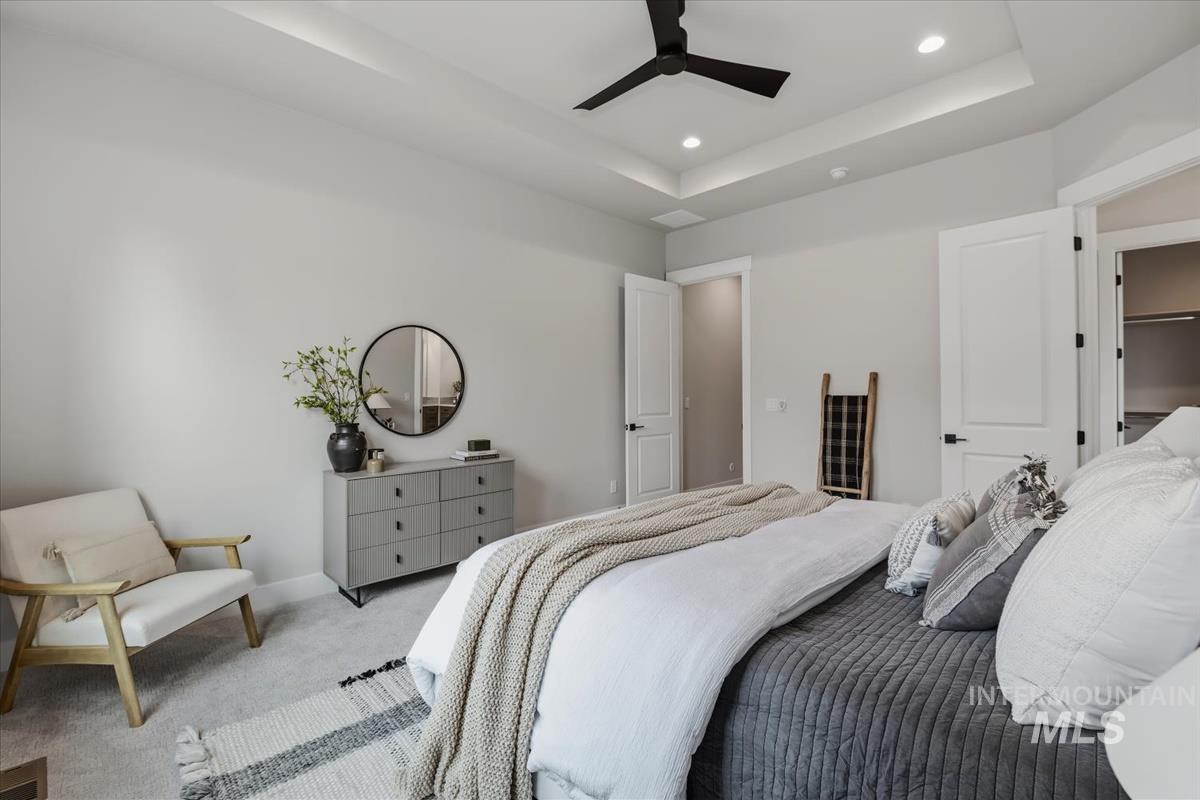 2147 E Blakehurst Ave.