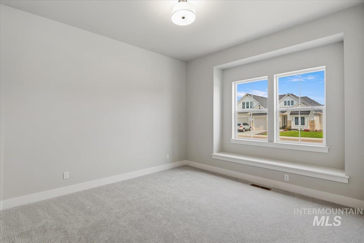 2147 E Blakehurst Ave.