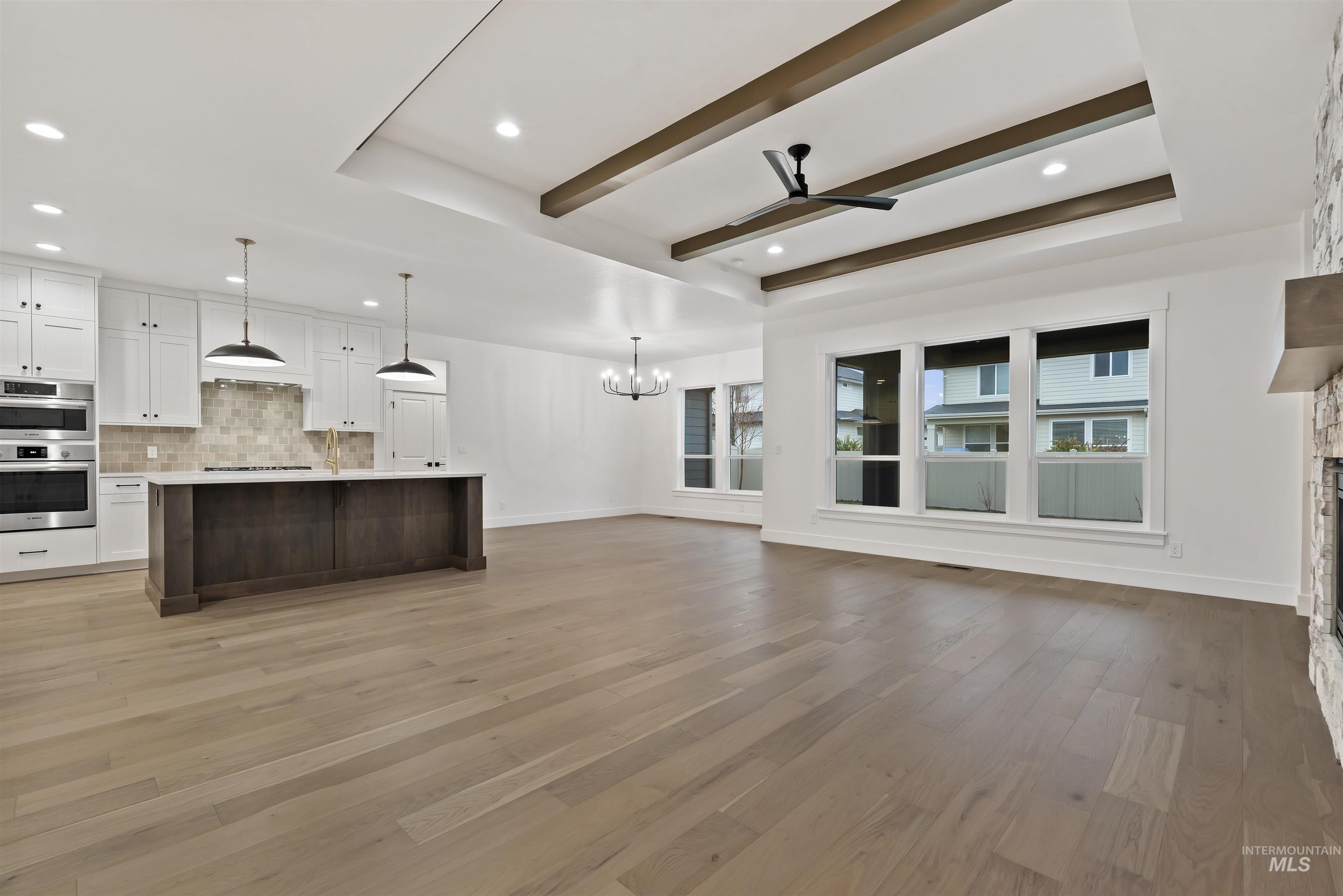 2129 E Blakehurst St