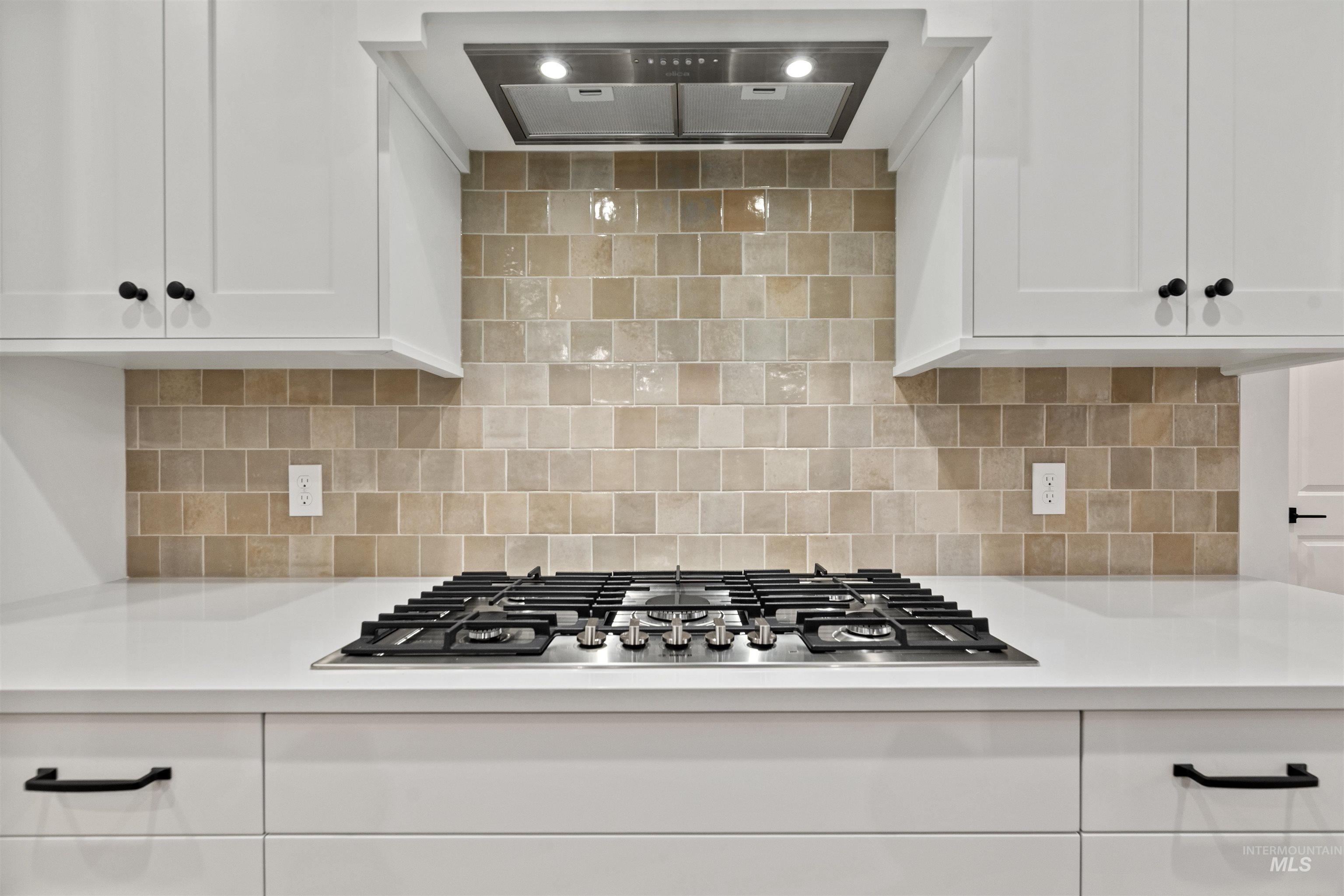 2129 E Blakehurst St