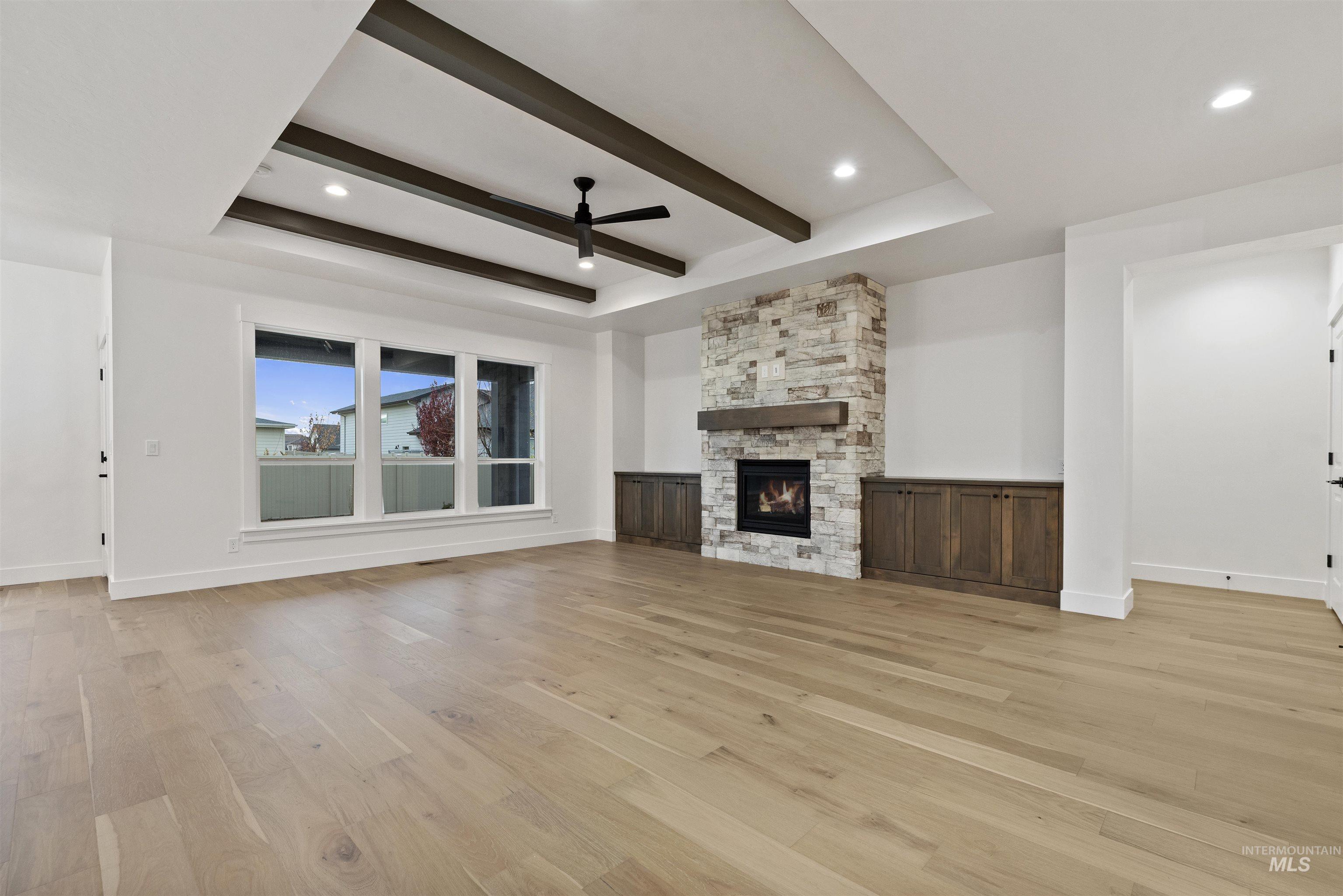 2129 E Blakehurst St