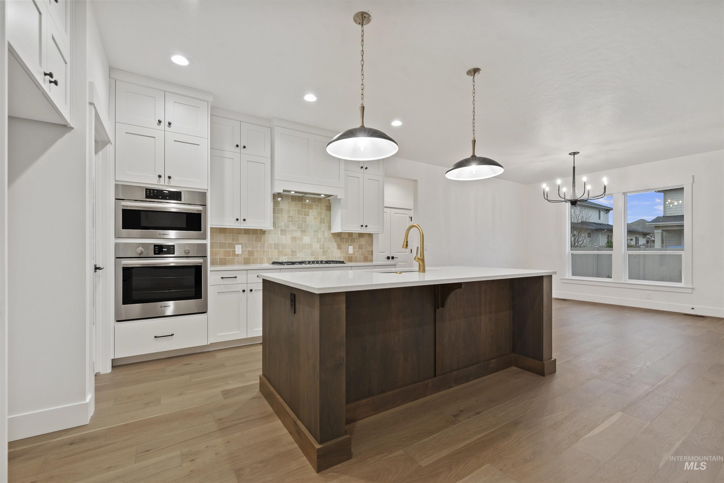 2129 E Blakehurst St